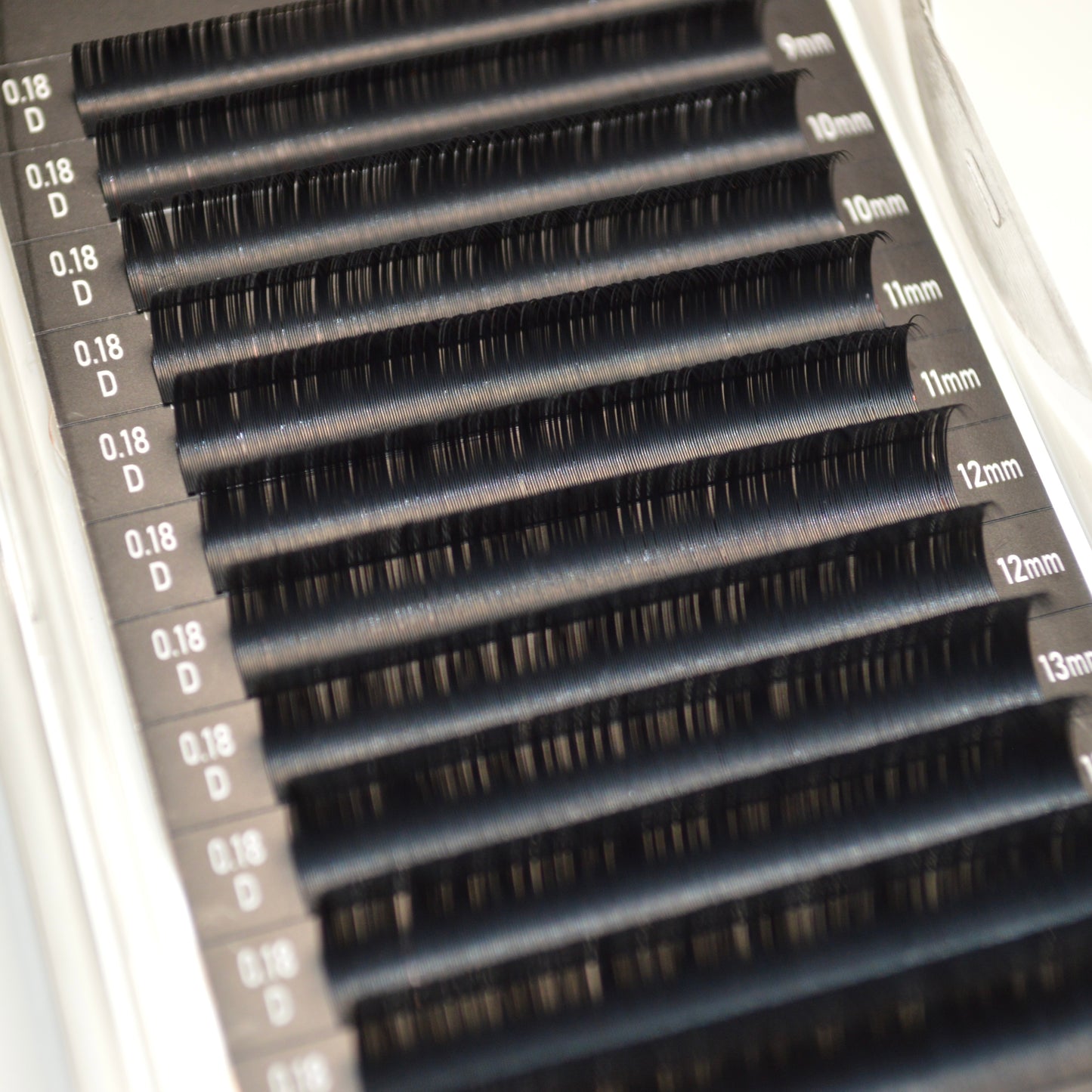 .18 Classic Mixed Trays